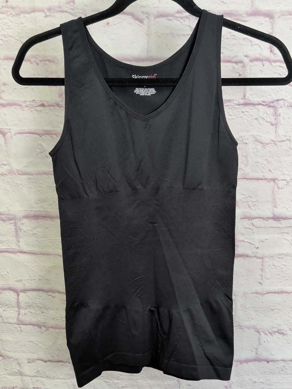 Skinnygirl Black Mesh-Panel Smoothing & Shaping Tank - Size Large